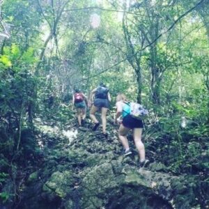 Tekking in the jungle, Halong Hideaway